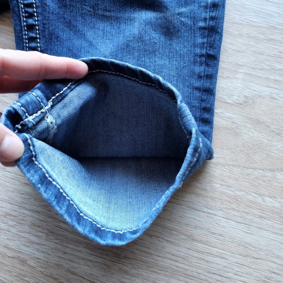 Miss Me Signature Bermuda Embellishing Jean Shorts Zip Blue-Silver - Picture 4 of 7